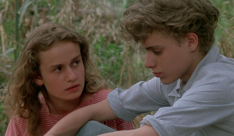 A nuestros amores (À nos amours, 1983) 